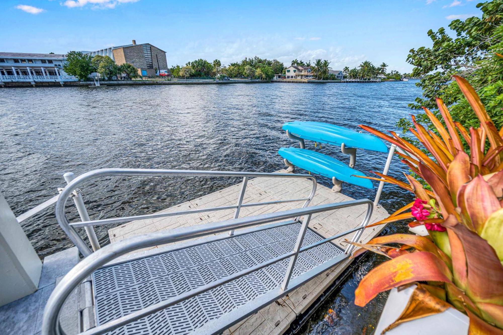 The Modern Castle Canal View Access Rooftop Living Greenhouse Vlllas Fort Lauderdale Eksteriør billede