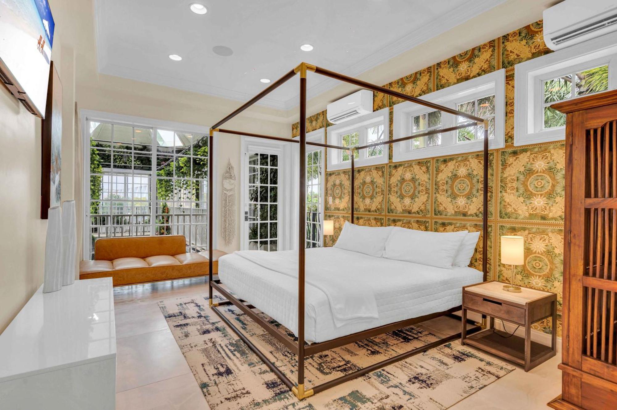 The Modern Castle Canal View Access Rooftop Living Greenhouse Vlllas Fort Lauderdale Eksteriør billede