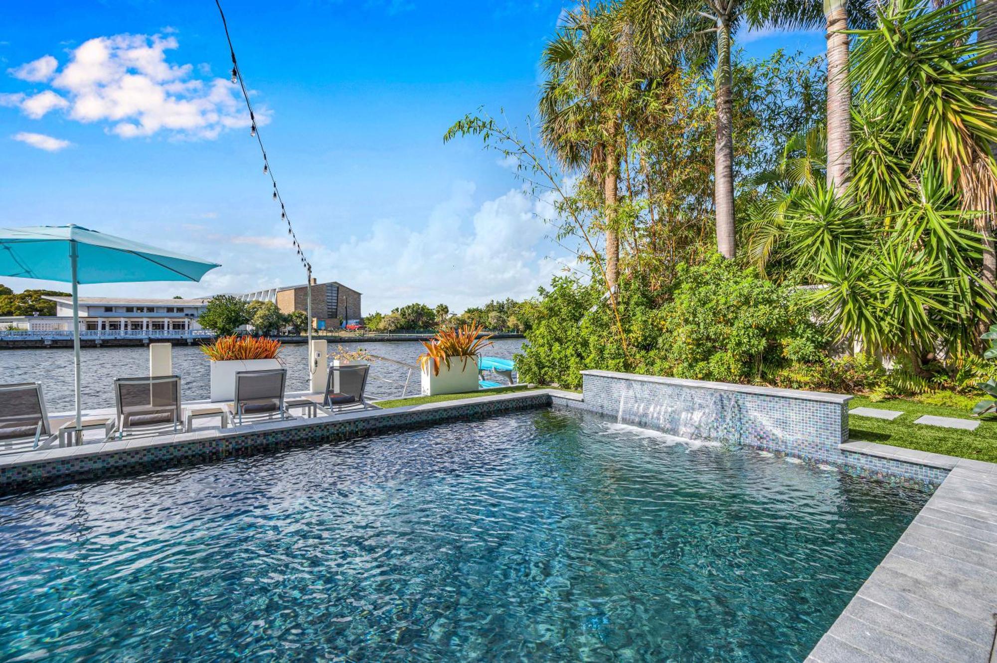 The Modern Castle Canal View Access Rooftop Living Greenhouse Vlllas Fort Lauderdale Eksteriør billede
