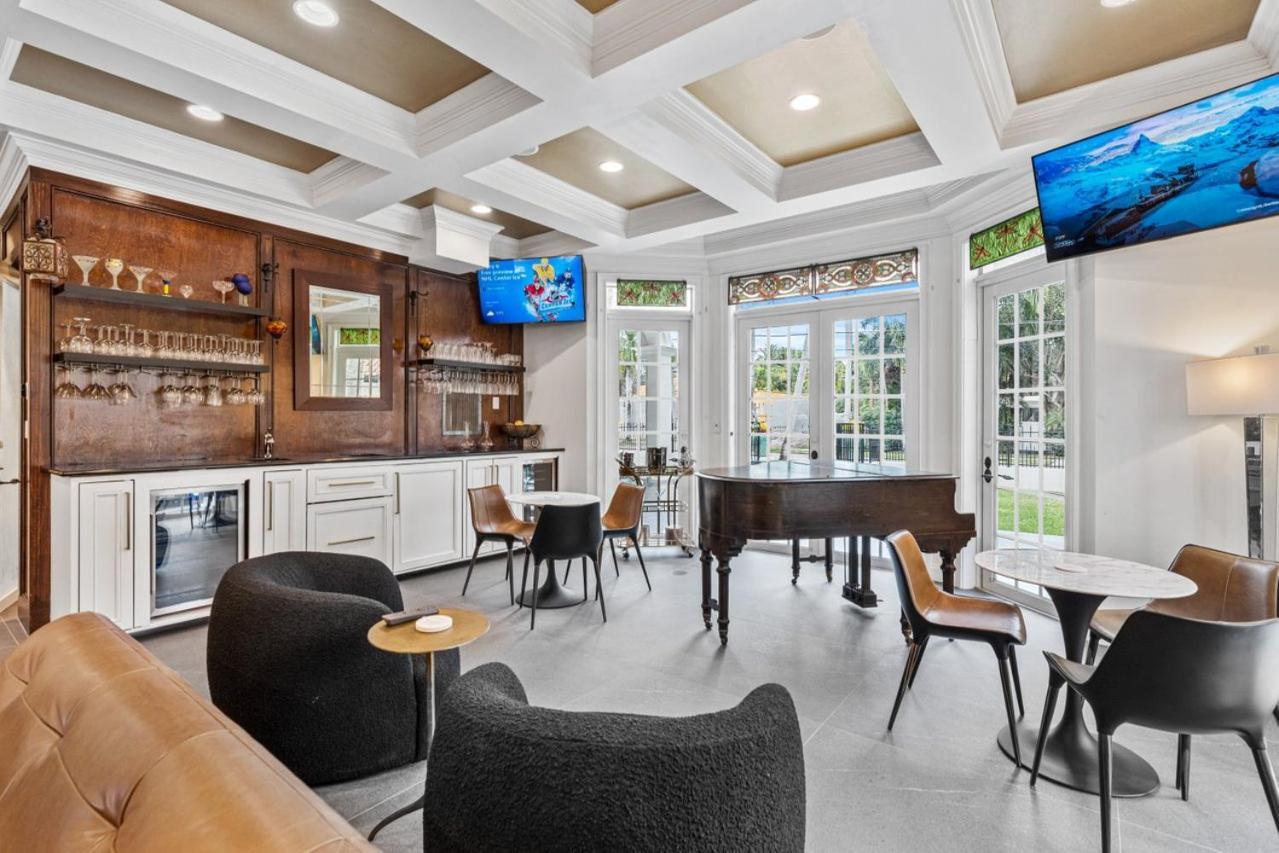 The Modern Castle Canal View Access Rooftop Living Greenhouse Vlllas Fort Lauderdale Eksteriør billede