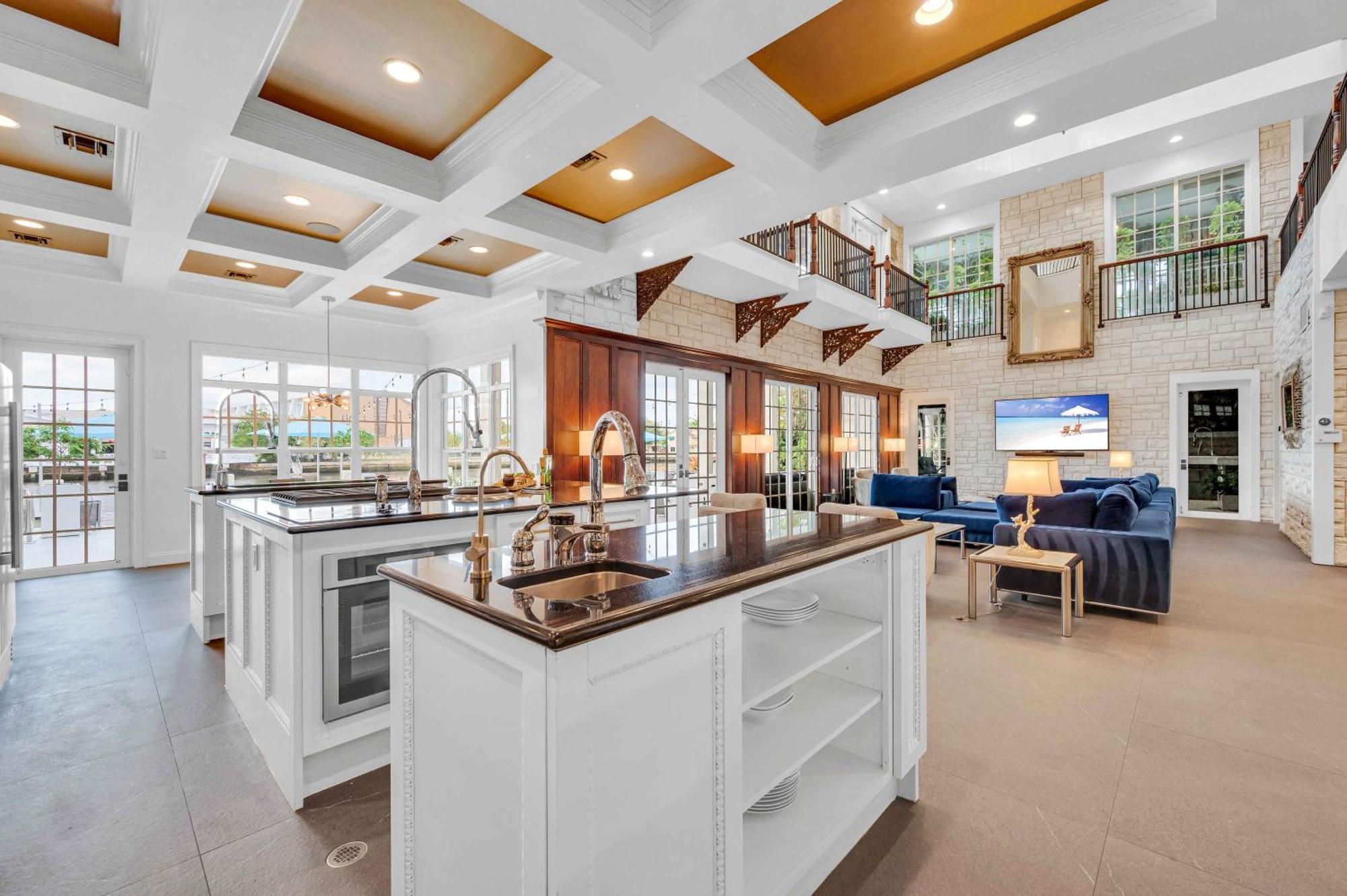 The Modern Castle Canal View Access Rooftop Living Greenhouse Vlllas Fort Lauderdale Eksteriør billede